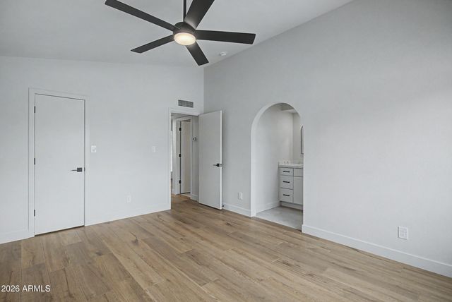 1539 W JAVELINA Avenue, Mesa, AZ 85202