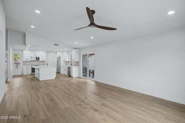 1539 W JAVELINA Avenue, Mesa, AZ 85202