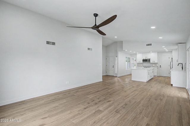 1539 W JAVELINA Avenue, Mesa, AZ 85202