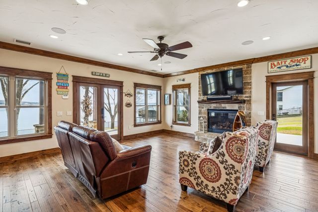 29 Shoreline Drive, Star Harbor, TX 75148