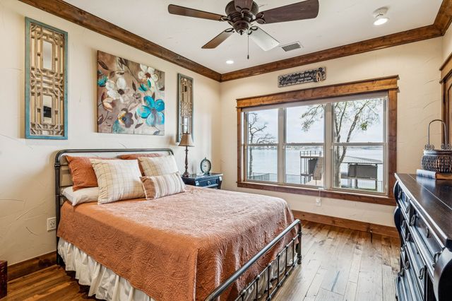 29 Shoreline Drive, Star Harbor, TX 75148