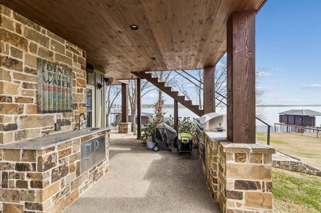 29 Shoreline Drive, Star Harbor, TX 75148