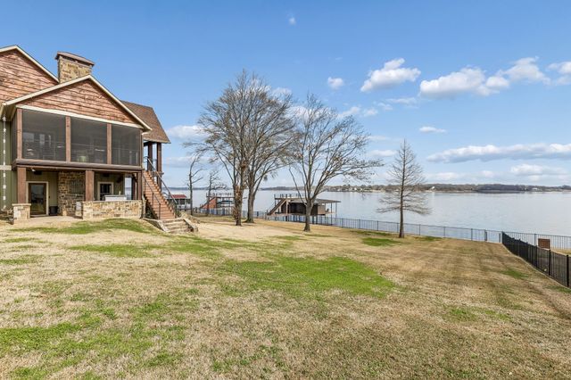 29 Shoreline Drive, Star Harbor, TX 75148