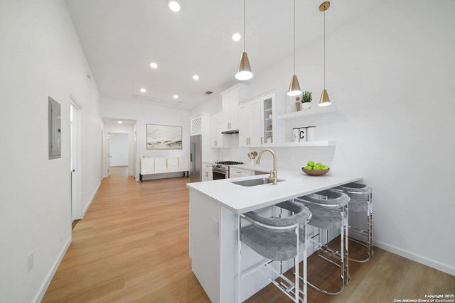 1212 Morales, San Antonio, TX 78207