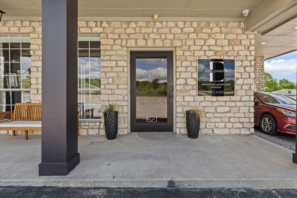 621 N Fm 1187, Aledo, TX 76008 — photo 3