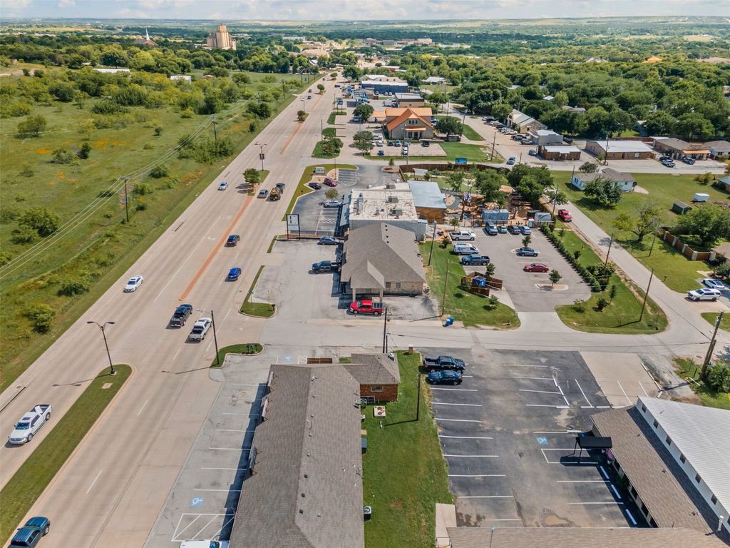 621 N Fm 1187, Aledo, TX 76008 — photo 5