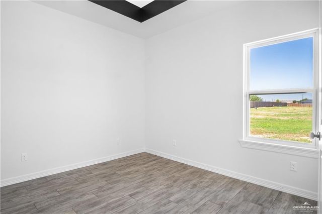 3625 E Diamondhead Avenue, Alton, TX 78574