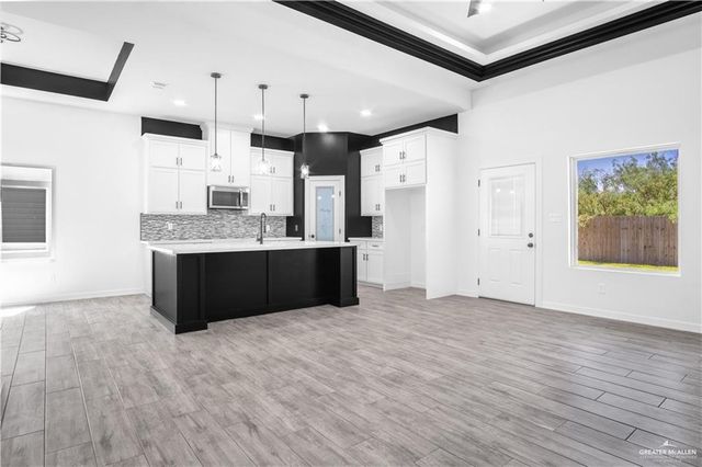 3625 E Diamondhead Avenue, Alton, TX 78574