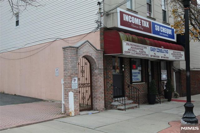 1304 New York Avenue Ground Floor, Union City, NJ 07087
