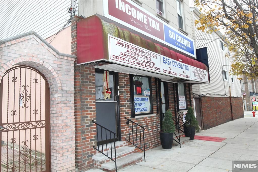 1304 New York Avenue Ground Floor, Union City, NJ 07087