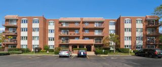 2066 Saint Johns Avenue 304, Highland Park, IL 60035