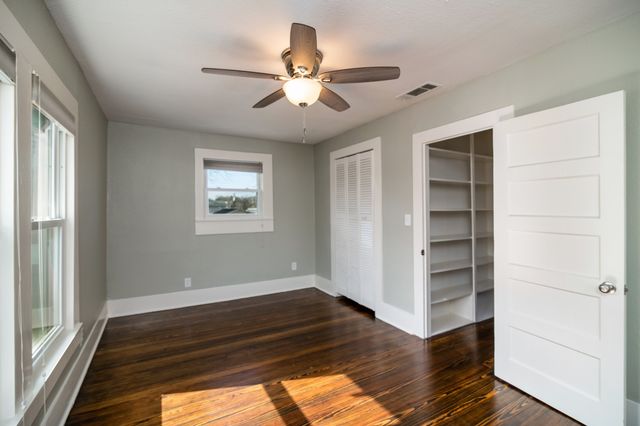 1817 Tremont Avenue, Fort Worth, TX 76107