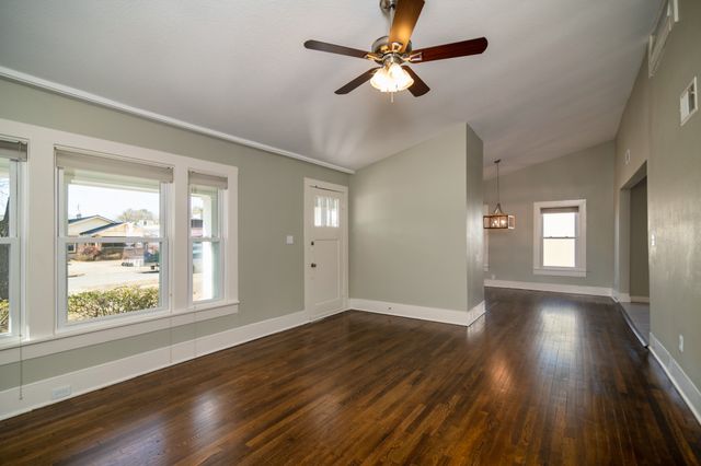 1817 Tremont Avenue, Fort Worth, TX 76107