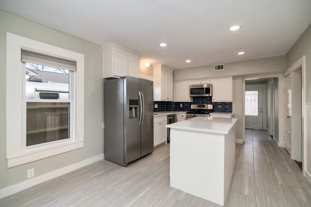 1817 Tremont Avenue, Fort Worth, TX 76107