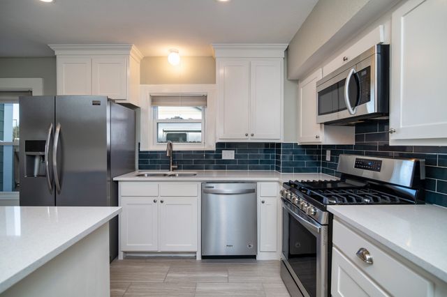 1817 Tremont Avenue, Fort Worth, TX 76107
