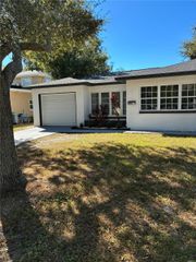 6 N ORION AVENUE, Clearwater, FL 33765