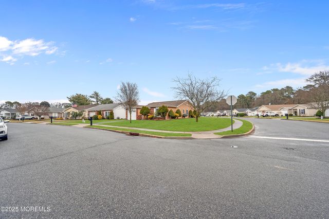 170 Everest Drive S, Brick, NJ 08724