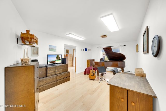 170 Everest Drive S, Brick, NJ 08724