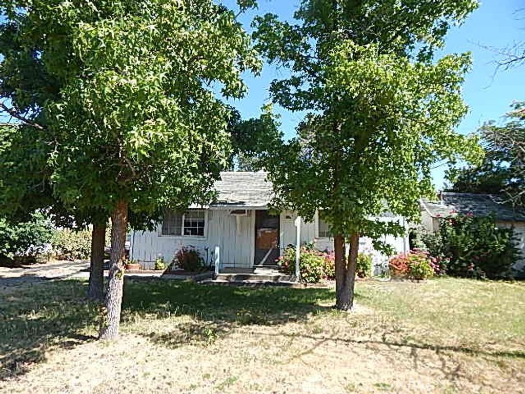 2018 Donnovan Avenue, Corning, CA 96021