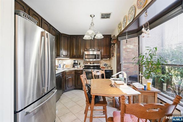 900 Valley Road, Clifton, NJ 07013