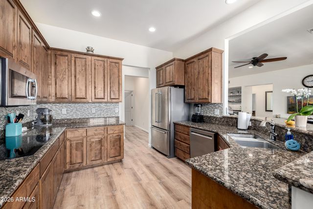 1415 W LAVITT Lane, Phoenix, AZ 85086