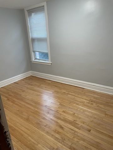 4147 N Monticello Avenue 2, Chicago, IL 60618