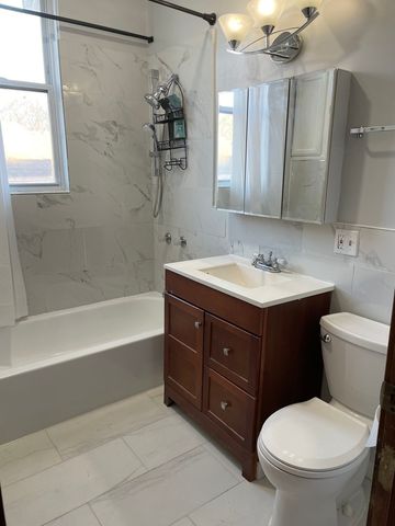 4147 N Monticello Avenue 2, Chicago, IL 60618