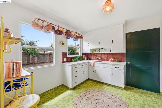 922 Paseo Grande, San Lorenzo, CA 94580