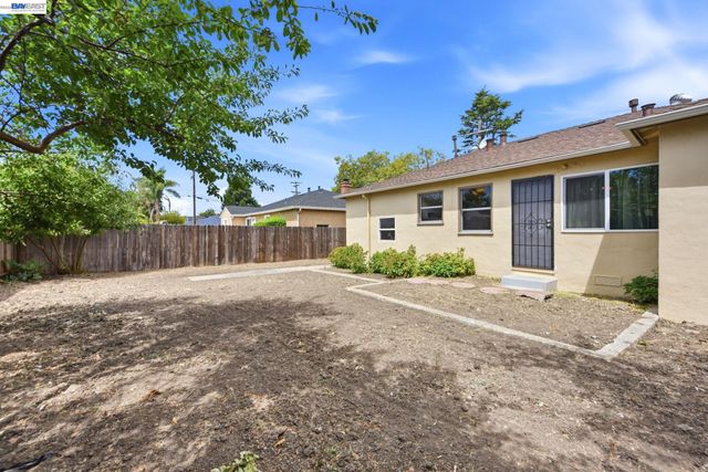 922 Paseo Grande, San Lorenzo, CA 94580