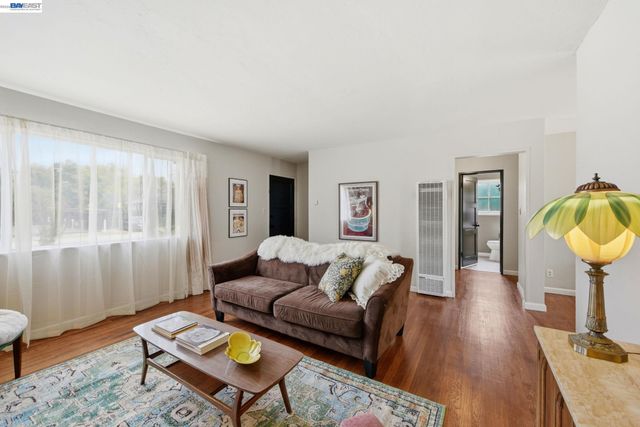 922 Paseo Grande, San Lorenzo, CA 94580