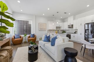 2450 N Garrett Avenue 18, Dallas, TX 75206