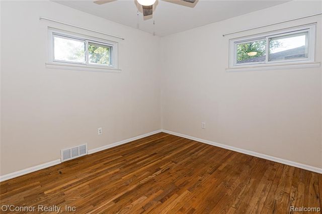 721 Carolina Avenue, Marysville, MI 48040