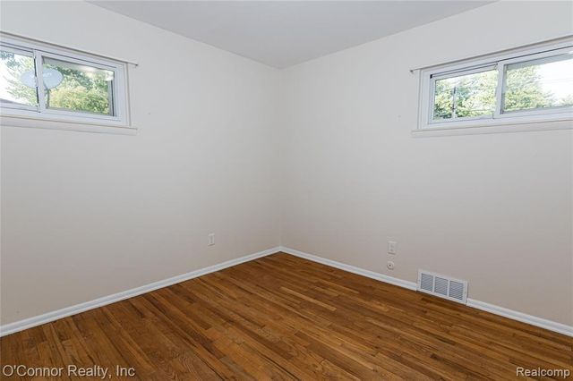 721 Carolina Avenue, Marysville, MI 48040