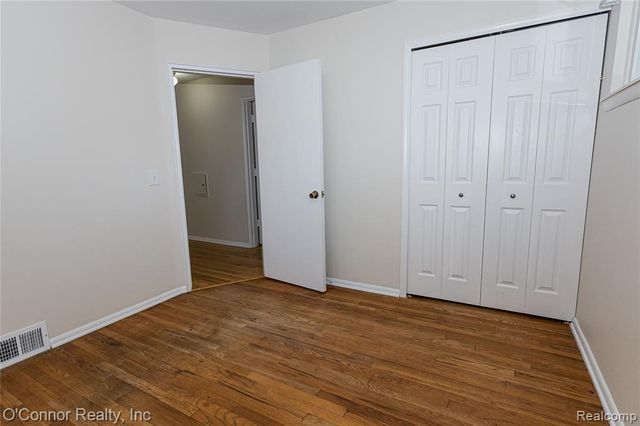721 Carolina Avenue, Marysville, MI 48040