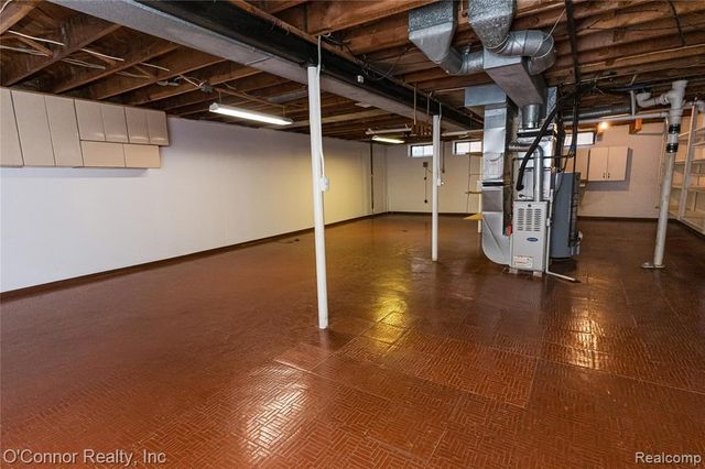 721 Carolina Avenue, Marysville, MI 48040