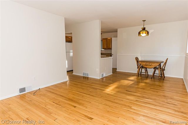 721 Carolina Avenue, Marysville, MI 48040