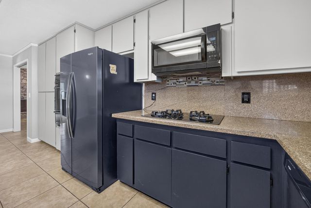 8727 Santa Ridge Cir, Elk Grove, CA 95624