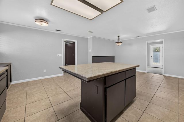 8727 Santa Ridge Cir, Elk Grove, CA 95624