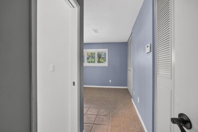 8727 Santa Ridge Cir, Elk Grove, CA 95624