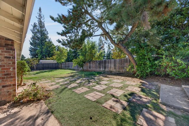 8727 Santa Ridge Cir, Elk Grove, CA 95624