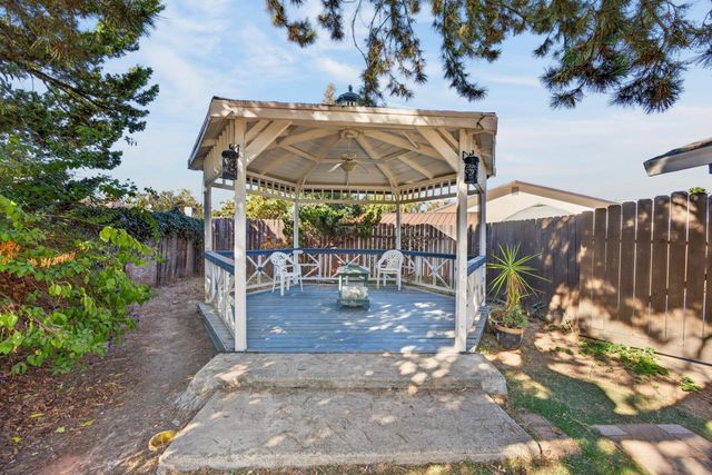 8727 Santa Ridge Cir, Elk Grove, CA 95624