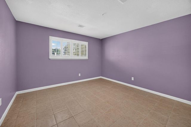 8727 Santa Ridge Cir, Elk Grove, CA 95624