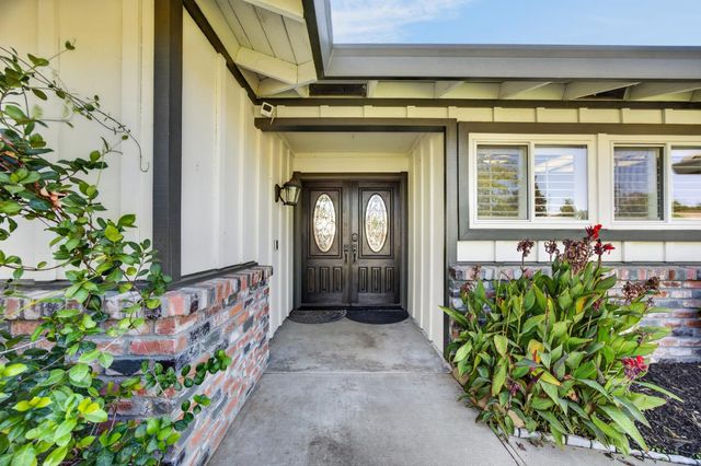 8727 Santa Ridge Cir, Elk Grove, CA 95624