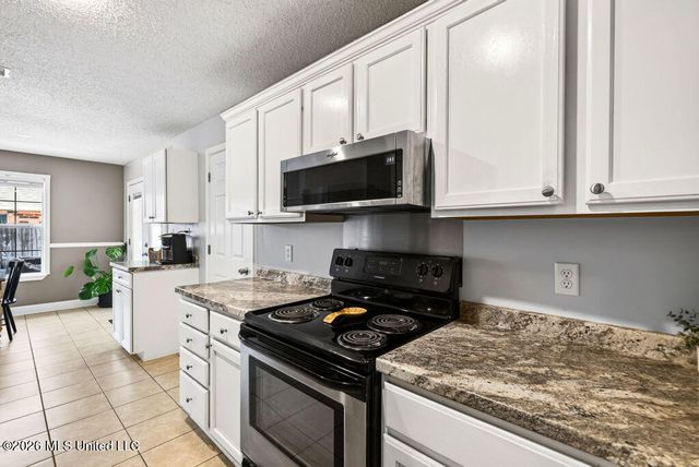 1517 Porpoise Street, Ocean Springs, MS 39564