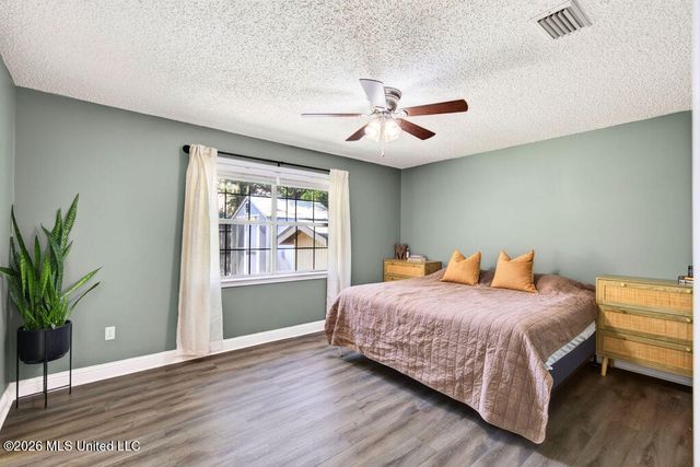 1517 Porpoise Street, Ocean Springs, MS 39564