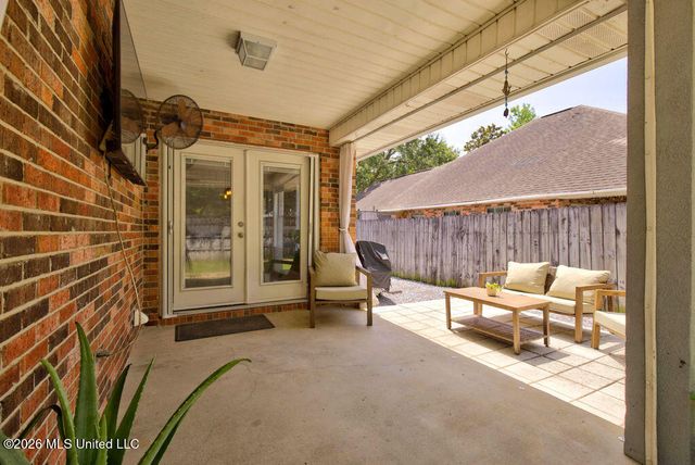 1517 Porpoise Street, Ocean Springs, MS 39564