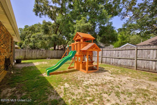 1517 Porpoise Street, Ocean Springs, MS 39564