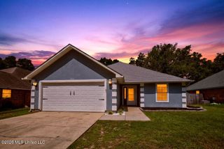 1517 Porpoise Street, Ocean Springs, MS 39564
