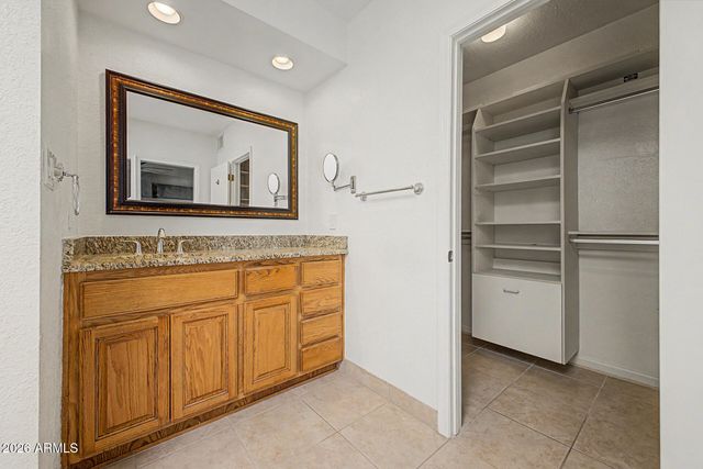 8430 N 80th Place, Scottsdale, AZ 85258