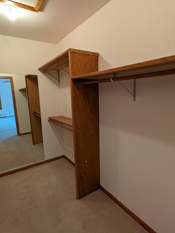 684 Sioux Drive, Freeport, IL 61032